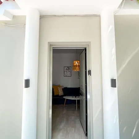 Apartment Oasis *