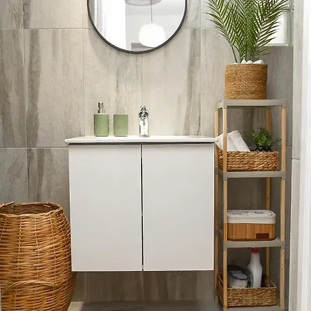 Apartment Oasis *